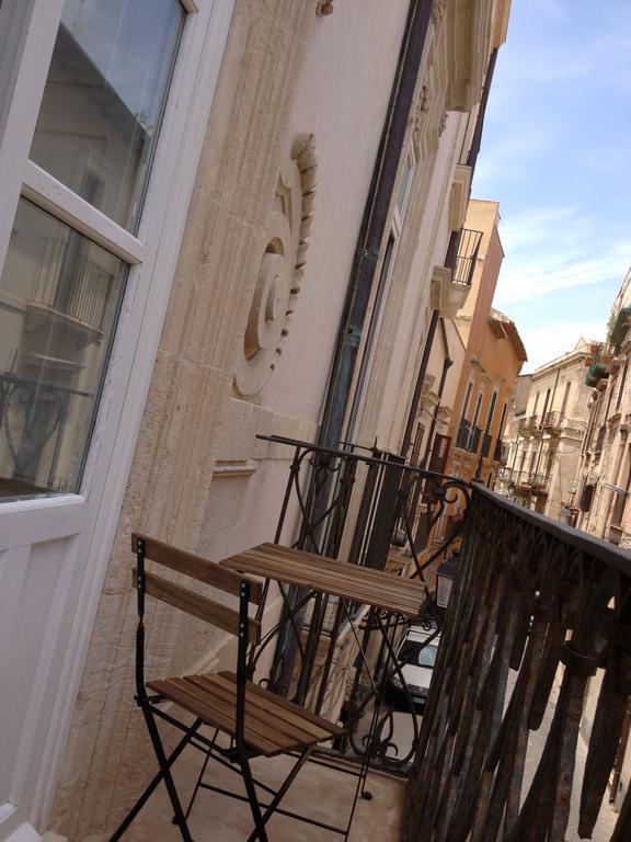 Ortigia Family House Apartment Syracuse Exterior photo
